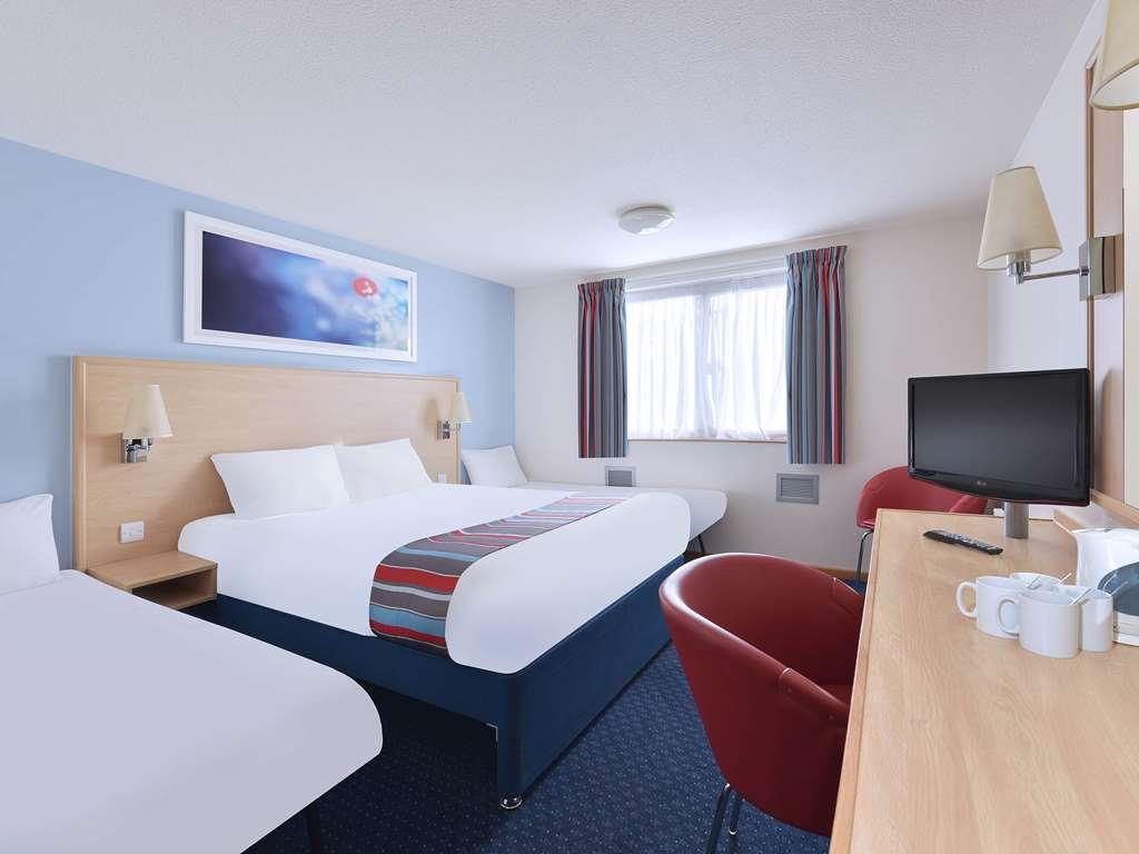 Travelodge Ely Pokoj fotografie